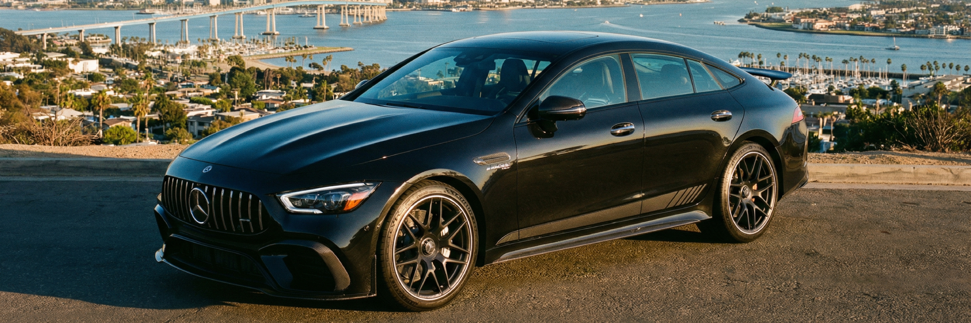 THE CREW AUTO GROUP Home Hero Image 1