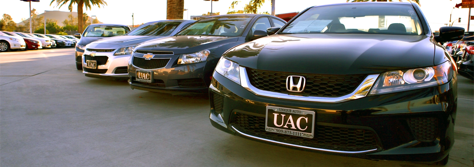 UNIQUE AUTO CENTER Home Hero Image 9