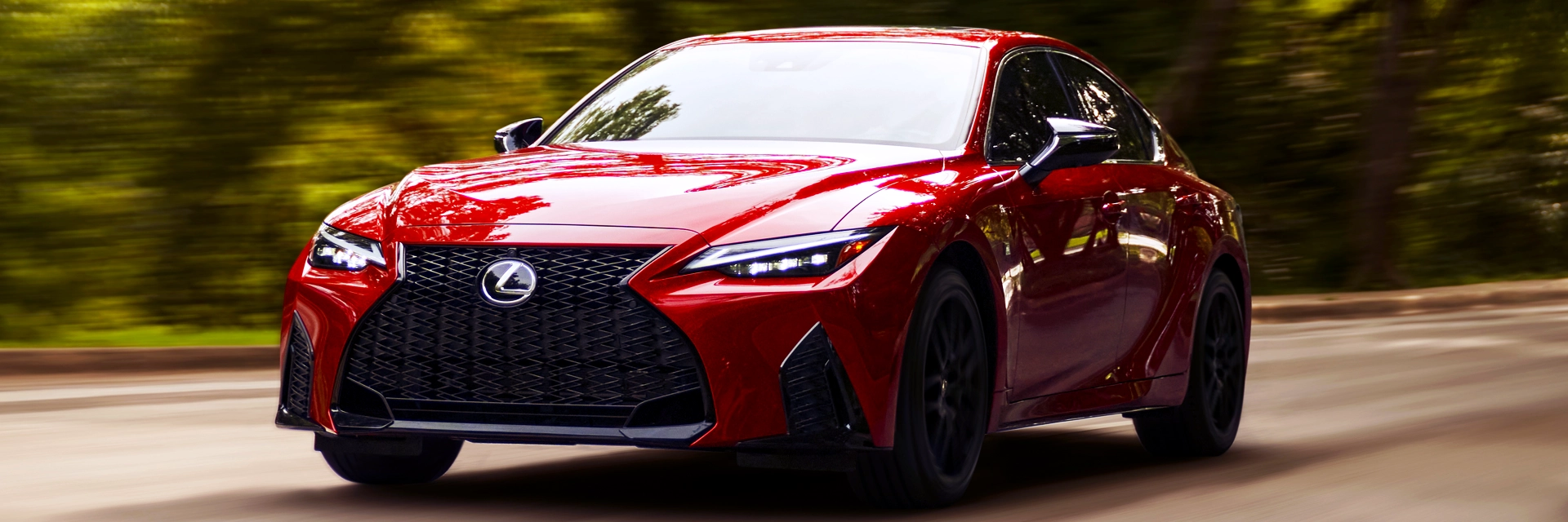 IMPORT AUTO WORLD Home Hero Image 3