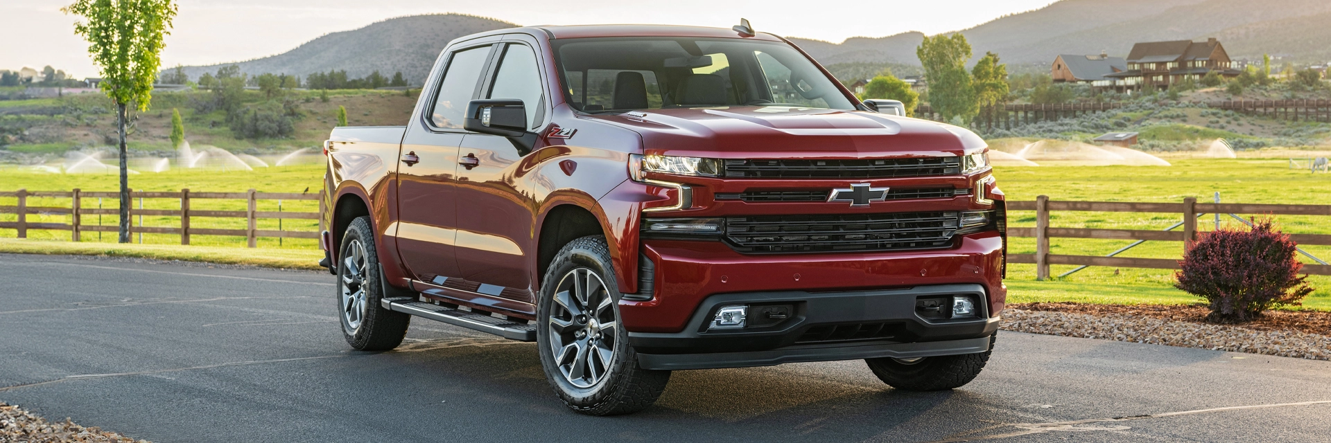 YOSEMITE MOTORS AUTO PLAZA Home Hero Image 1